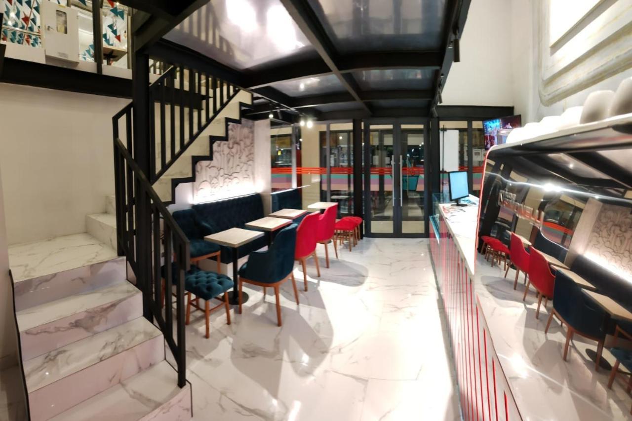 Moritz Inn Bsd Тангеранг Экстерьер фото